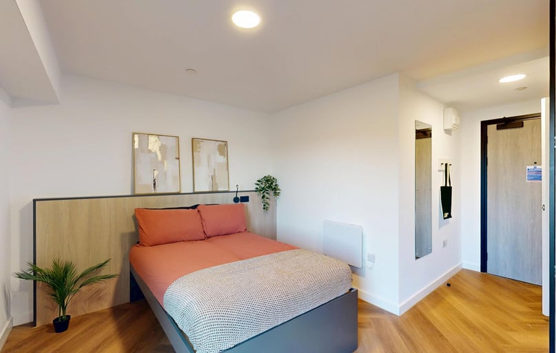 Deluxe Studio, Bridgeside, Radmarsh Road, Lenton, Nottingham - Image 1