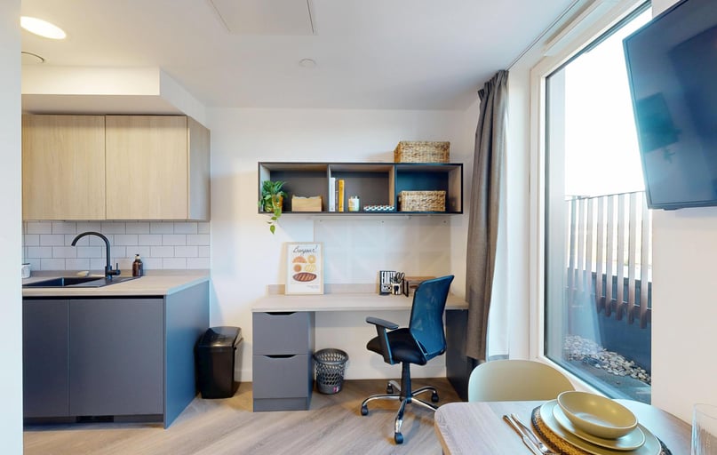 Classic Plus Studio, Bridgeside, Radmarsh Road, Lenton, Nottingham - Image 1