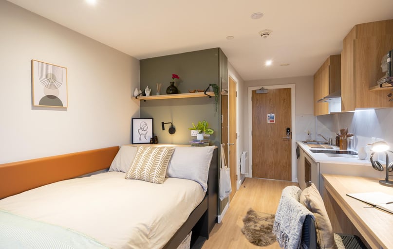 Classic Studio Plus, Upper Floors, Fusion Liverpool, 5 Upper Duke Street, City Centre, Liverpool - Image 1