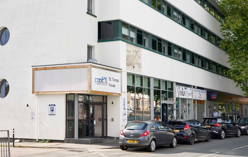 CS St Teresa_Exterior