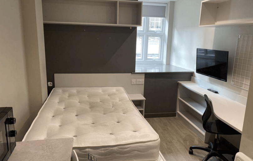 Monument House, City Centre, Newcastle - Image 1