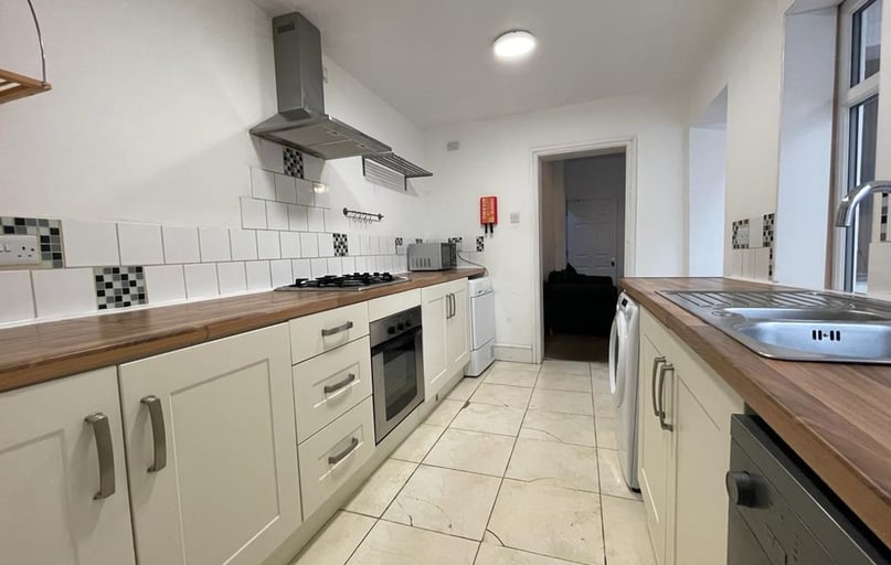 Carholme Road, West End, Lincoln - Image 1