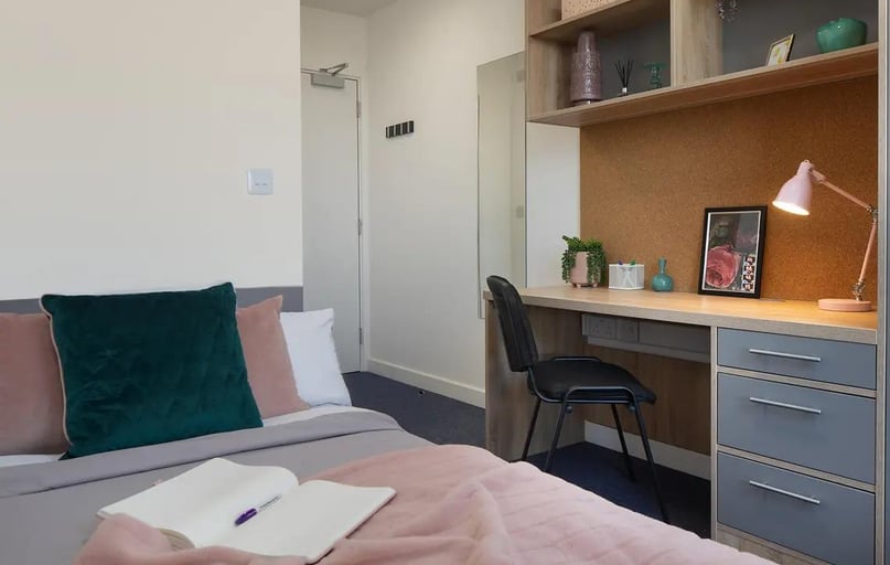 Premium Ensuite, Globe Works, 20 Cliveland Street, City Centre, Birmingham - Image 1