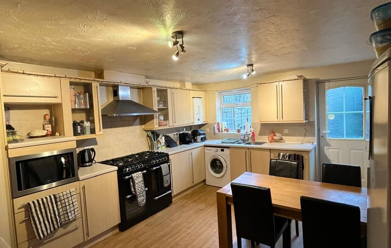 Kingfisher Way, City Centre, Loughborough - Image 1