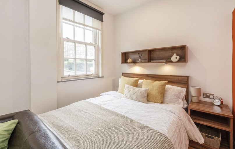 Large Studio, King Square Studios, 4 Dighton Street, City Centre, Bristol - Image 1