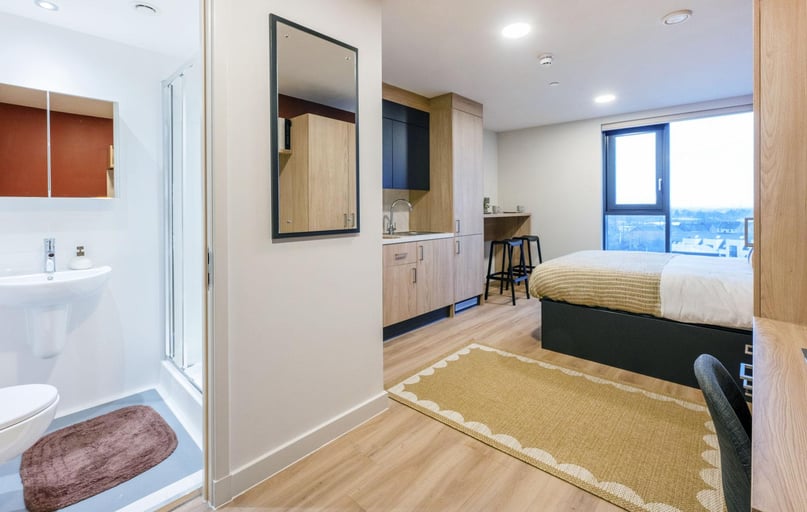 Silver Plus Studio, Haymarket Yards, 18 Haymarket Yards, Haymarket, Edinburgh - Image 1