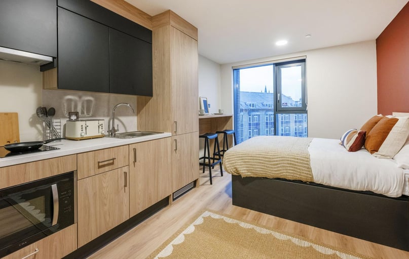 Gold Plus Studio, Haymarket Yards, 18 Haymarket Yards, Haymarket, Edinburgh - Image 1