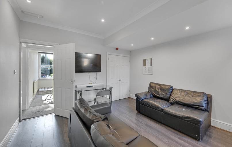 Queens Road, Heeley, Sheffield - Image 1