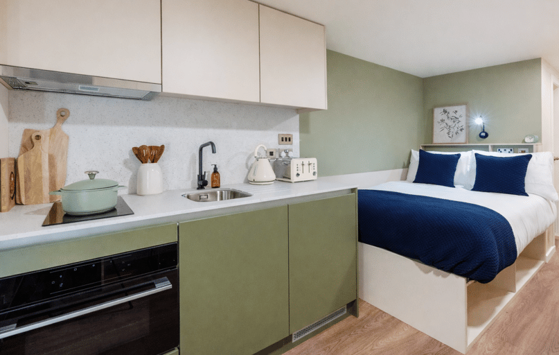 Silver Studio, The Malt Works, Halmyre Street, Near University, Edinburgh - Image 1