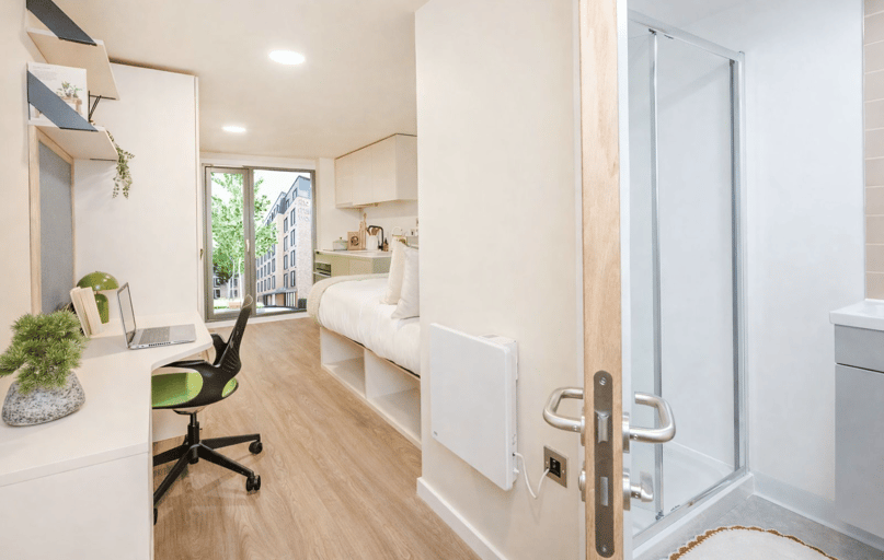 Silver Plus Studio, The Malt Works, Halmyre Street, Near University, Edinburgh - Image 1