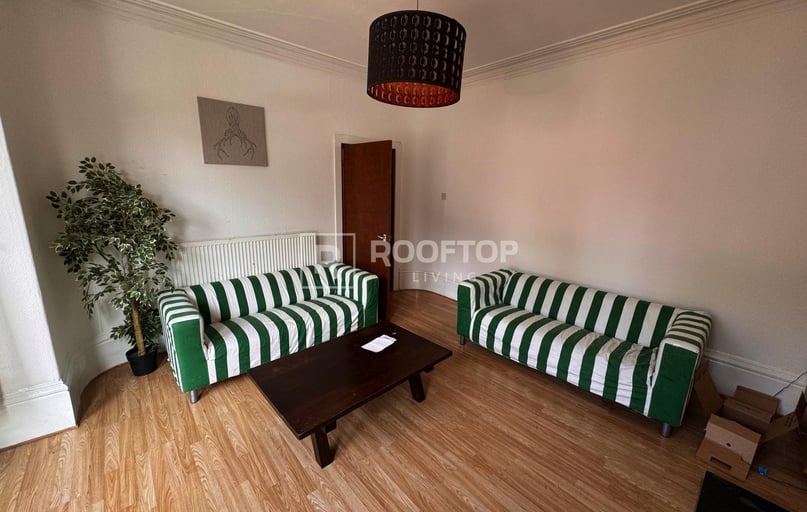 St. Michaels Terrace, Headingley, Leeds - Image 1