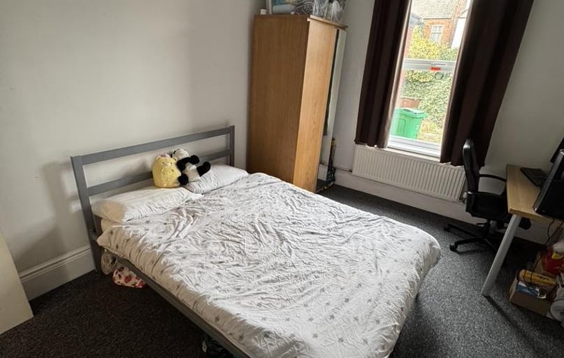 Beeston Road, Dunkirk, Nottingham - Image 1