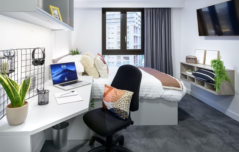 true apartment, true Nottingham, 2 Cowan Street, City Centre, Nottingham - Image 1