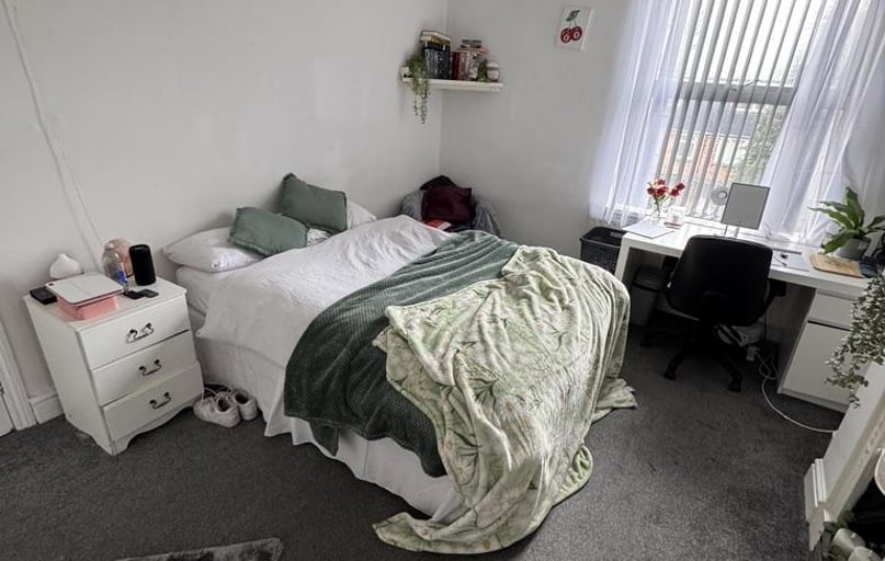 Harlaxton Drive, Lenton, Nottingham - Image 1