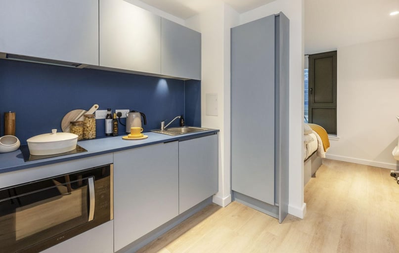 Premium Plus Studio, St Vincent Studios, 292 St. Vincent Street, City Centre, Glasgow - Image 1