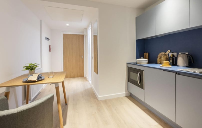 Premium Penthouse Studio, St Vincent Studios, 292 St. Vincent Street, City Centre, Glasgow - Image 1