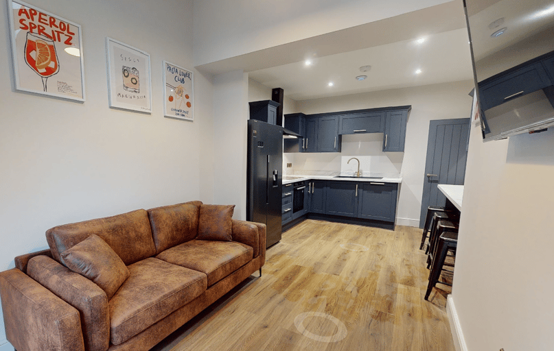 Oaklands Avenue, City Centre, Loughborough - Image 1