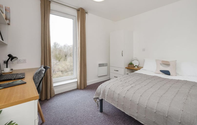 Premium Ensuite with Wet Room, Riverside House, 100 Blackfriars Road, Salford, Manchester - Image 1