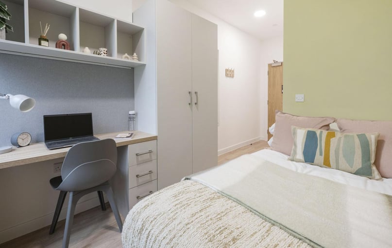 Classic Ensuite, St Gabriels, Oxford Place, City Centre, Manchester - Image 1