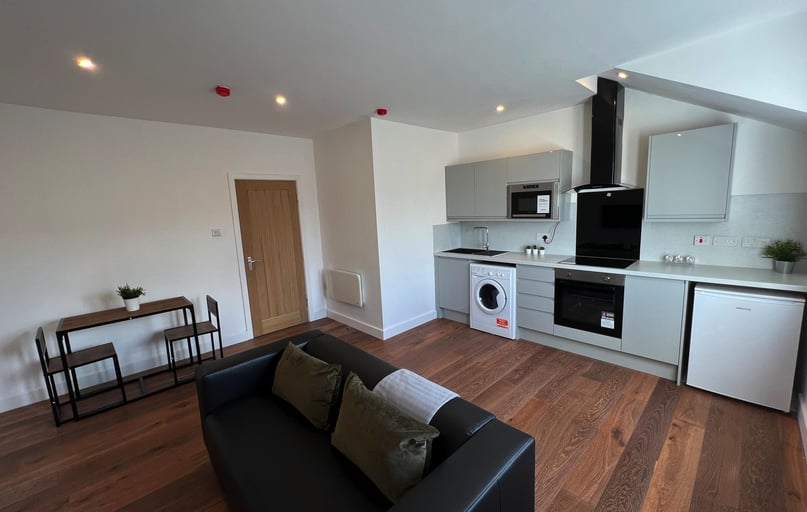 Royal Park Road, Hyde Park, Leeds - Image 1