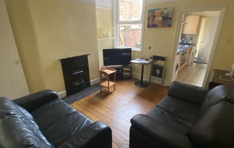 Bampton Street, City Centre, Loughborough - Image 1