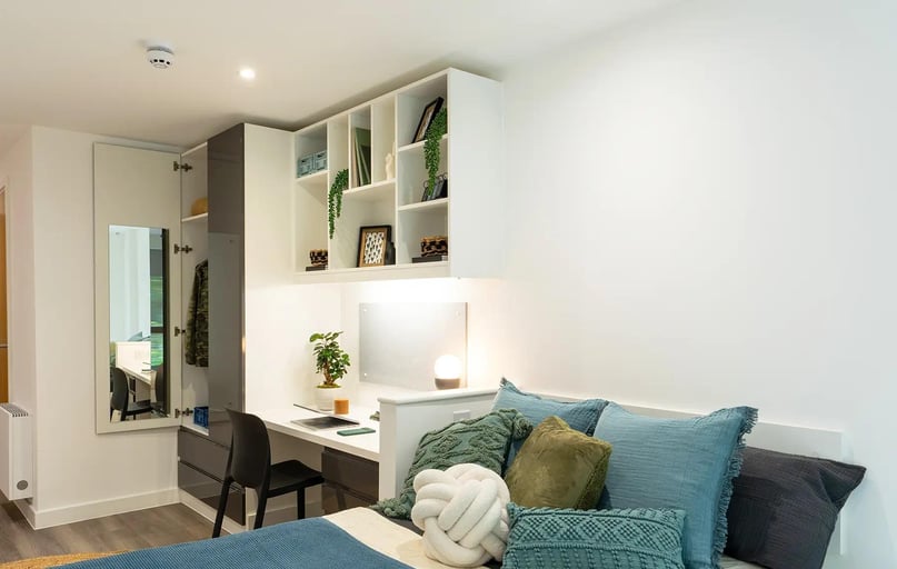 Elite Ensuite, Currus Court, Rhodaus Town, City Centre, Canterbury - Image 1