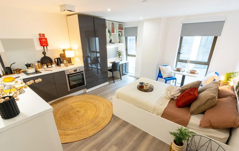 Elite Studio, Rhodaus Court, Rhodaus Town, City Centre, Canterbury - Image 1