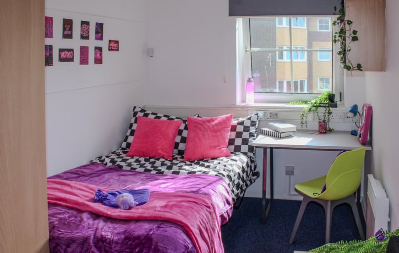 Non Ensuite - Silver (8 Bed), Lucia Foster Welch, Royal Crescent Road, Portswood, Southampton - Image 1