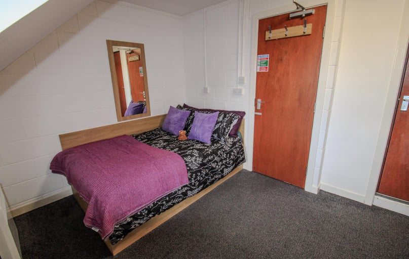 Ensuite - Platinum, St Peter House, St Peter Street, Pittodrie, Aberdeen - Image 1
