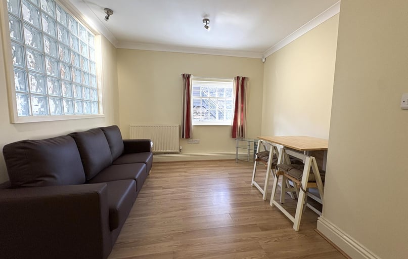 Northumberland Road, Broomhall, Sheffield - Image 1