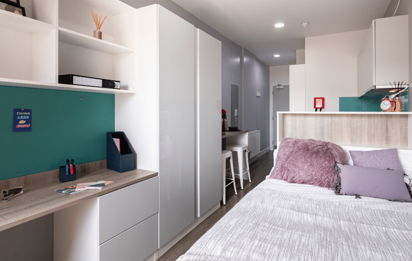 Premium Studio, AXO Kingston, 180-190 London Road, City Centre, Kingston - Image 1