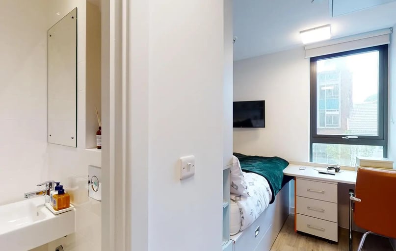 6 Bed Cluster Ensuite, SEREN, 66 Alexandra Road, City Centre, Swansea - Image 1