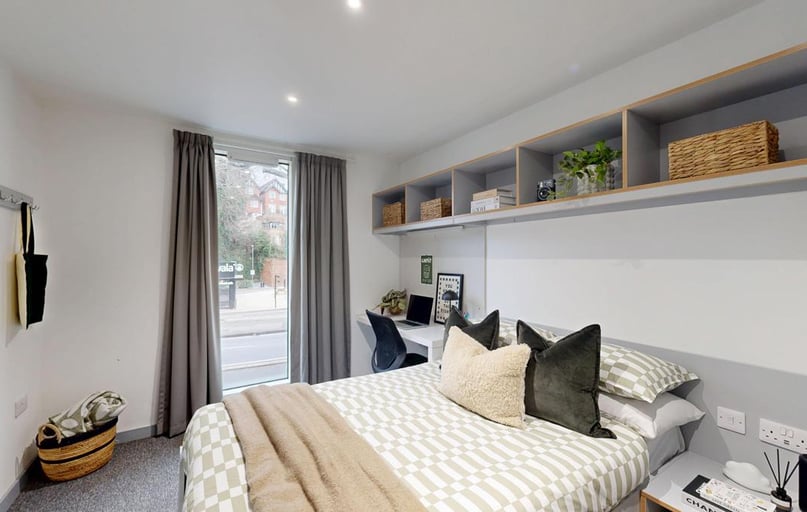 Ensuite Room, Graystacks, 171 Castle Blvd, Dunkirk, Nottingham - Image 1