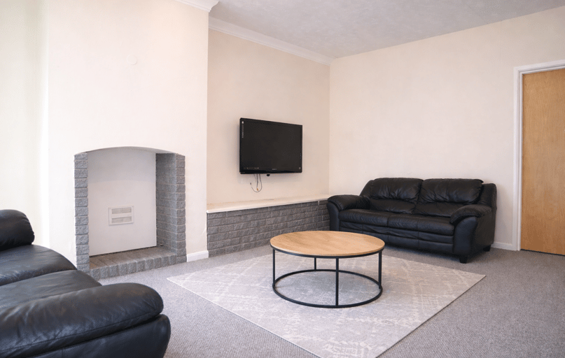 Carholme Road, West End, Lincoln - Image 1