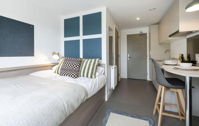 Bronze Plus Studio, Timber Yard, Silverthorne Lane, Near University, Bristol - Image 1