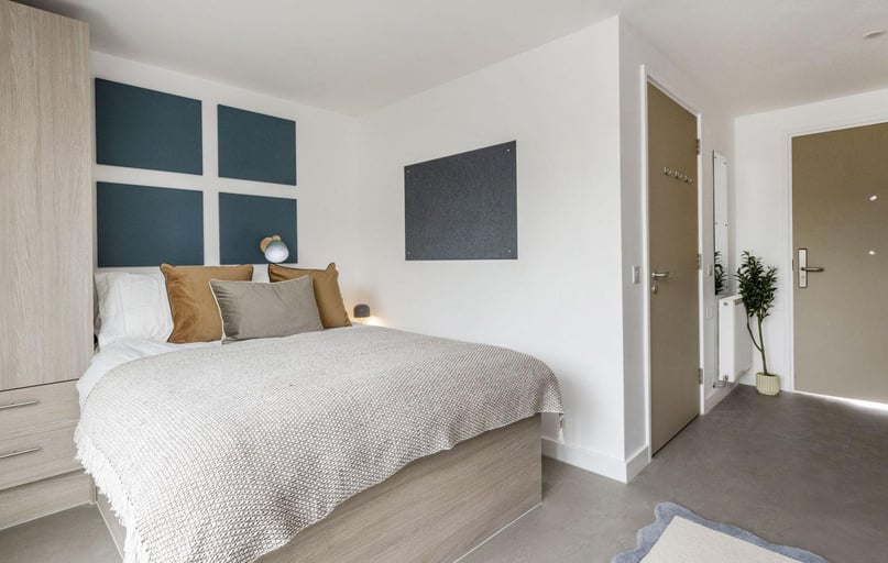 Silver Studio, Timber Yard, Silverthorne Lane, Near University, Bristol - Image 1