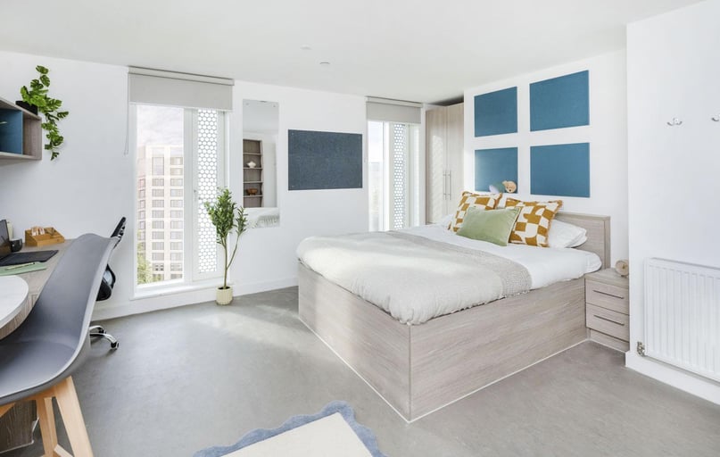 Gold Plus Studio, Timber Yard, Silverthorne Lane, Near University, Bristol - Image 1