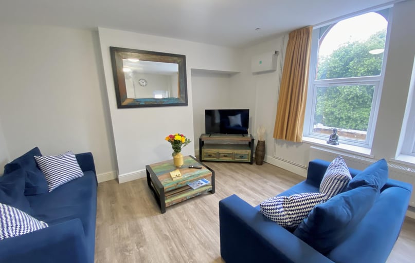 St James Crescent, Uplands, Mount Pleasant, Swansea - Image 1