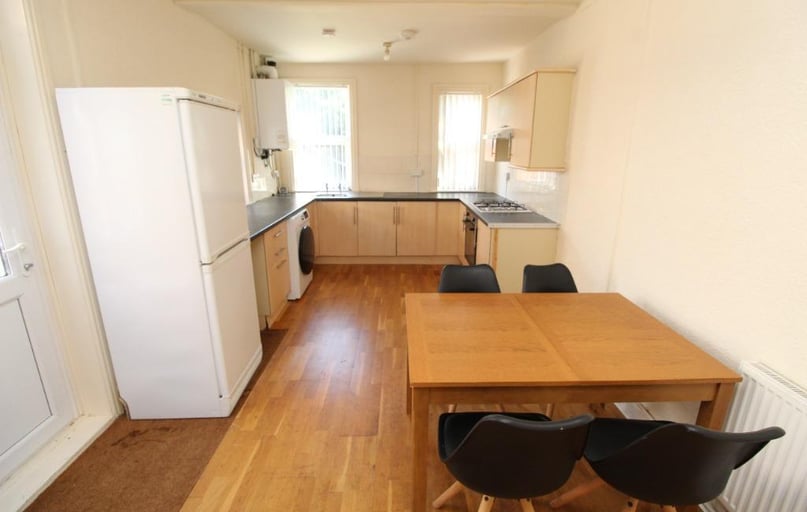 Ella Road, West Bridgford, Nottingham - Image 1