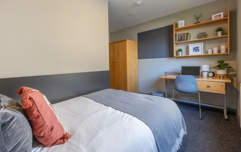 Classic Ensuite, Clarence Dock Village, Clarence Road, City Centre, Leeds - Image 1