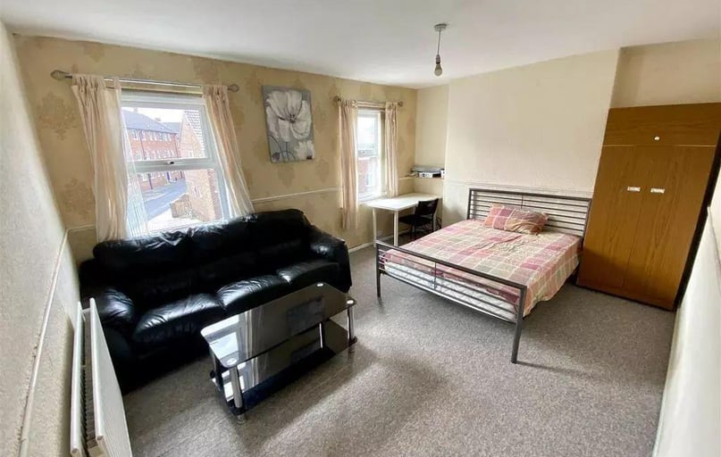 Gort Place, Gilesgate, Durham - Image 1