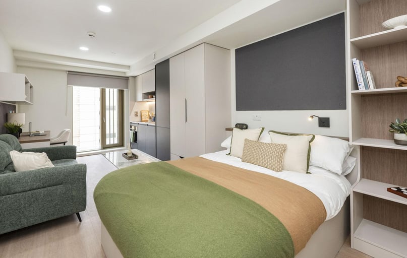 Premium Studio Plus, Broadway Studios, Renfield Street, City Centre, Glasgow - Image 1