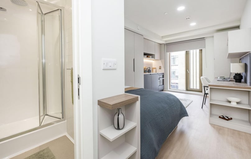 Classic Terrace Studio, Broadway Studios, Renfield Street, City Centre, Glasgow - Image 1