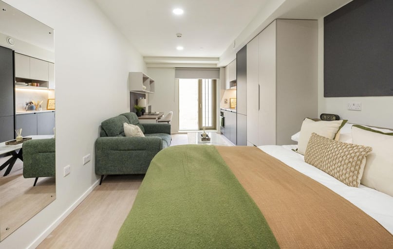 Premium Terrace Studio, Broadway Studios, Renfield Street, City Centre, Glasgow - Image 1