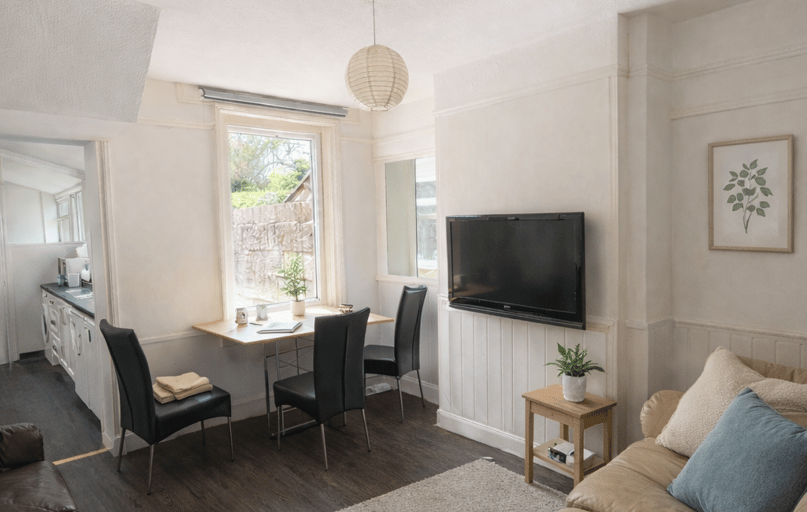 Cynthia Road, Twerton, Bath - Image 1