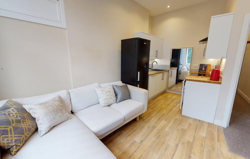 Whiteladies Road, Redland, Bristol - Image 1