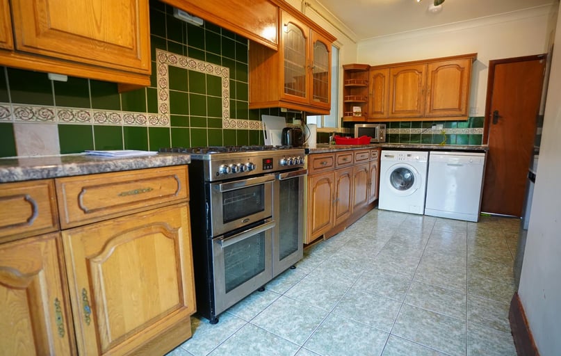 Westfield Drive, City Centre, Loughborough - Image 1