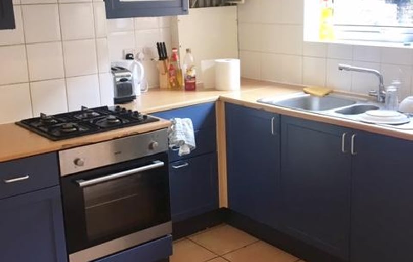 Woodhead Road, Highfield, Sheffield - Image 1