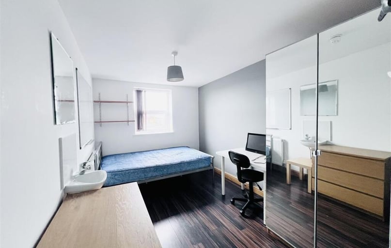 Rothesay Avenue, Radford, Nottingham - Image 1