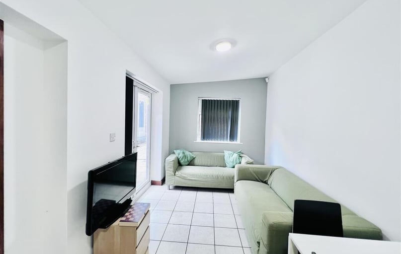 Rolleston Drive, Lenton, Nottingham - Image 1
